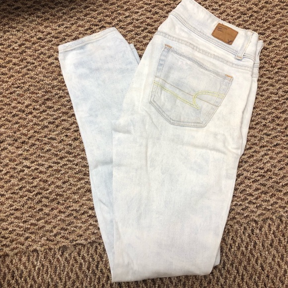 Light wash jeans - Picture 2 of 4